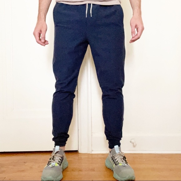Beyond Yoga Men’s Freefit Jogger Pant Navy Size Small Slim Fit New - Picture 1 of 9